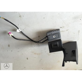 MERCEDES 2078210411 USB TESSATI KONEKTÖRÜ